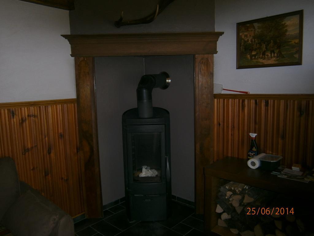 Le Chalet Pré de la Fontaine Paliseul Esterno foto