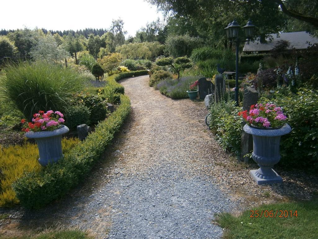 Le Chalet Pré de la Fontaine Paliseul Esterno foto