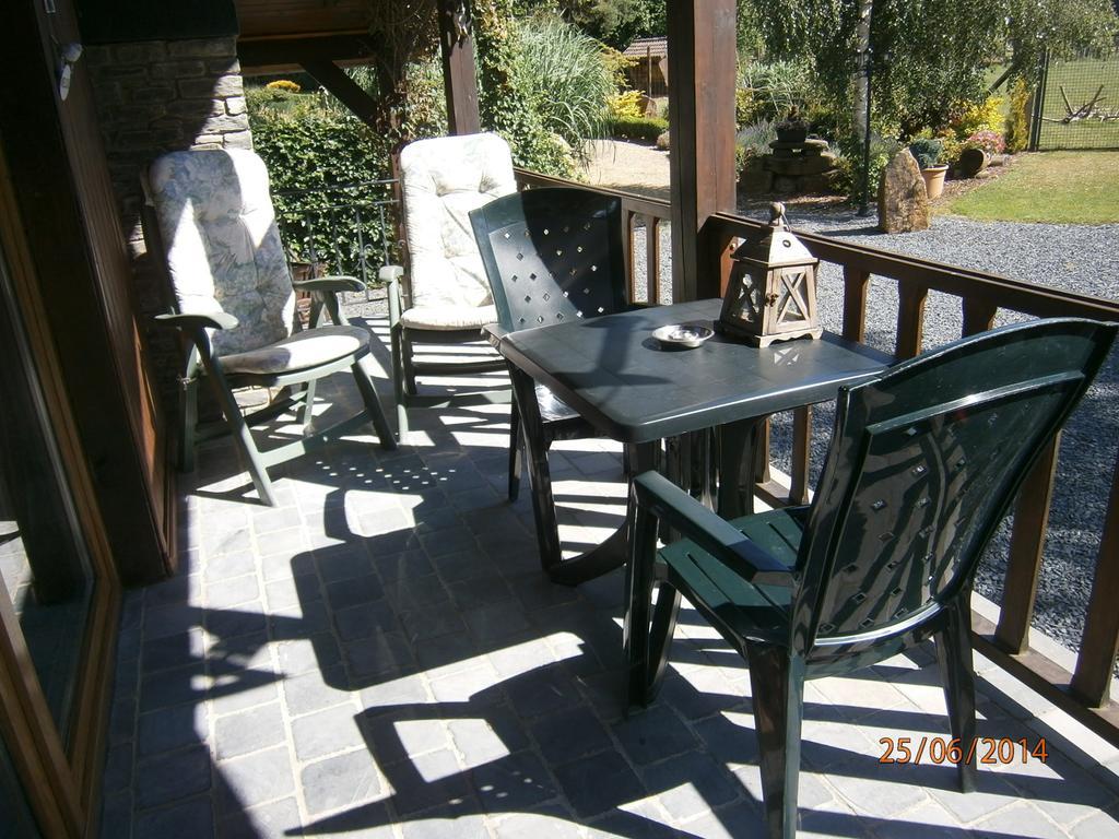 Le Chalet Pré de la Fontaine Paliseul Esterno foto